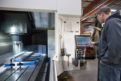 Vertical_Machining_withOperator.jpg